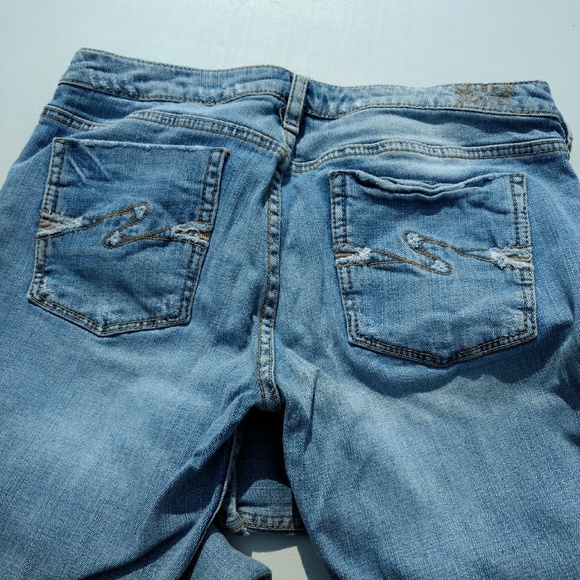 Silver Jeans - Picture 2 of 4